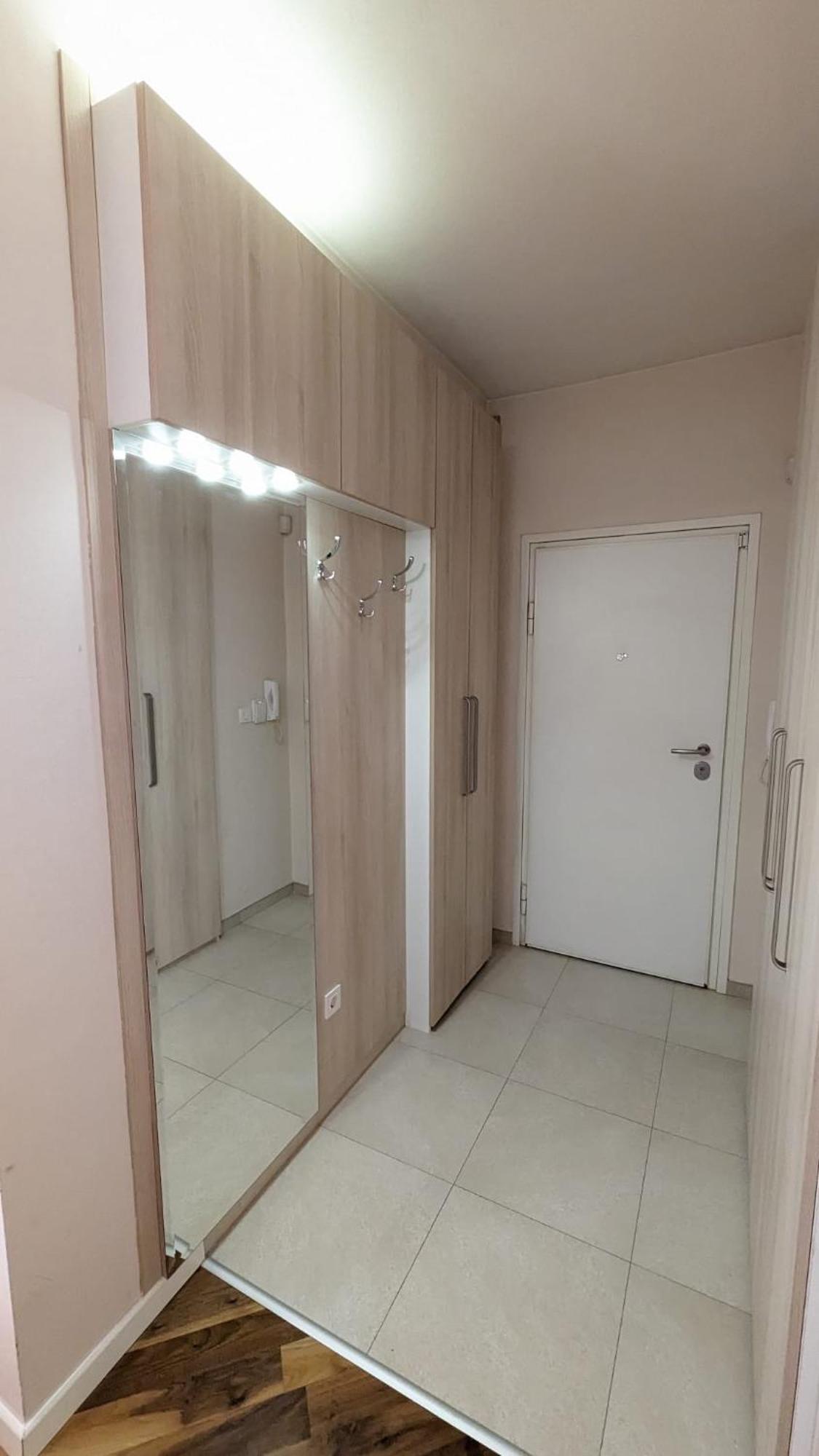 Modern And Cozy Apartment, Excellent Location, Near Sarajevo City Center, 60M2 Exterior photo